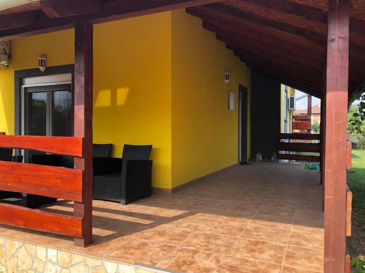 Apartamento Lux Hus Novi Sad Veternik Exterior foto