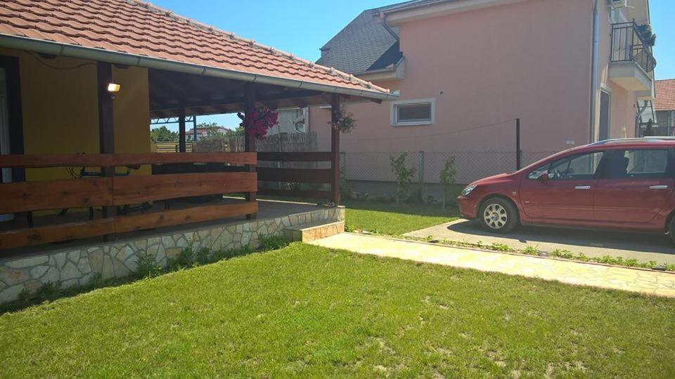 Apartamento Lux Hus Novi Sad Veternik Exterior foto