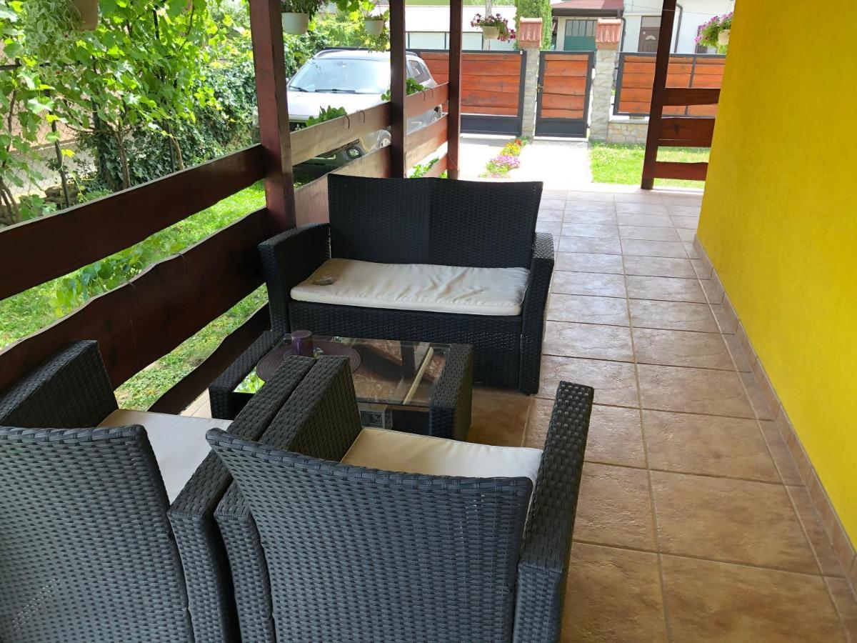 Apartamento Lux Hus Novi Sad Veternik Exterior foto